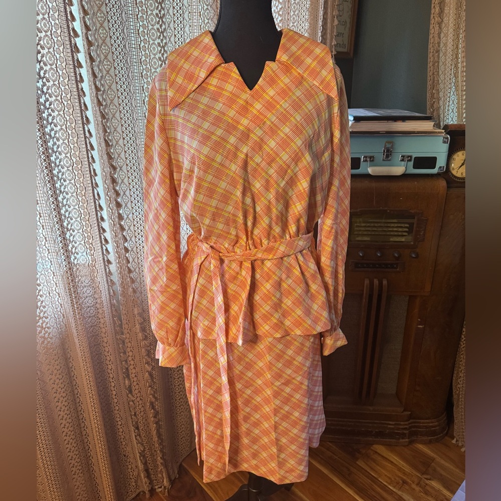 Vintage Plaid Skirt Set with Belt